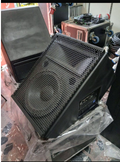 USATO 4 × Meyer Sound UM-1P – Monitor Amplificati Professionali