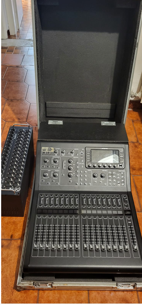 USATO Prestazioni Professionali Senza Compromessi: Set Midas M32R Live + DL32