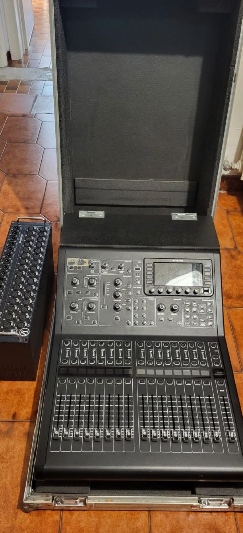 USATO Prestazioni Professionali Senza Compromessi: Set Midas M32R Live + DL32