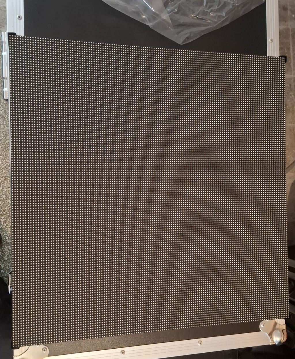 USATO 8 Cabinet Outdoor P3.9 500x500